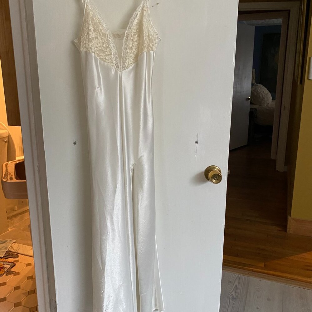 Vintage VICTORIA'S SECRET Ivory Lace Satin Maxi Slip Dress Bridal Nightgown - S